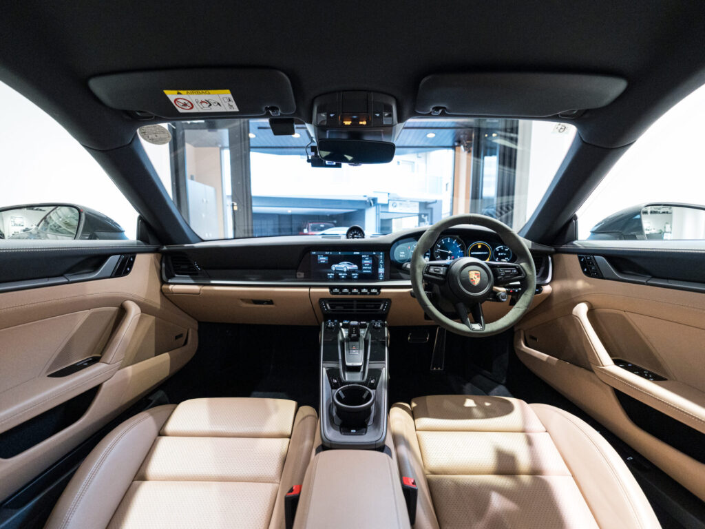 ポルシェ,911,カレラ,カレラS,992,992カレラ,992カレラS,アゲートグレー